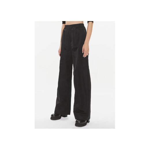 Pinko Spodnie materiałowe Pocoyo 102039 A0MF Czarny Relaxed Fit ze sklepu MODIVO w kategorii Spodnie damskie - zdjęcie 168553848