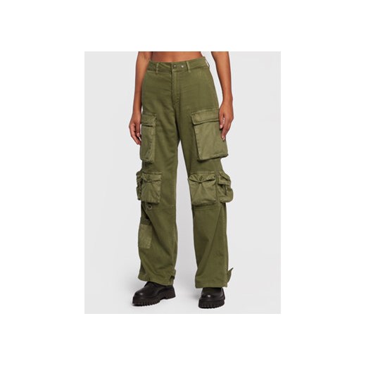 Replay Spodnie materiałowe W8019.000.10307 Zielony Regular Fit ze sklepu MODIVO w kategorii Spodnie damskie - zdjęcie 168555095