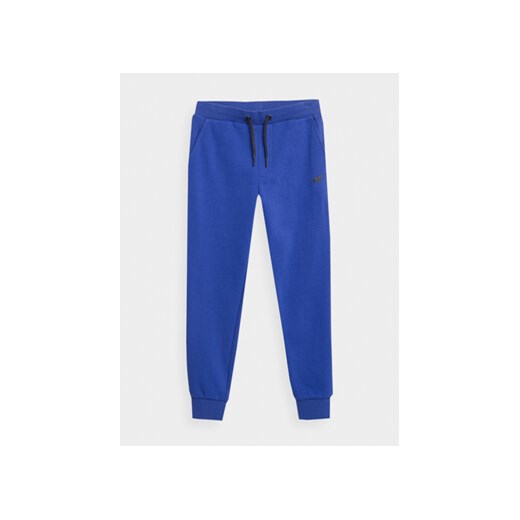 4F Spodnie dresowe 4FJAW23TTROM411 Niebieski Regular Fit ze sklepu MODIVO w kategorii Spodnie chłopięce - zdjęcie 168556806