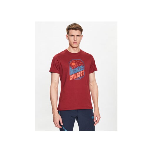 Dynafit T-Shirt Graphic 08-70998 Bordowy Regular Fit ze sklepu MODIVO w kategorii T-shirty męskie - zdjęcie 168559757
