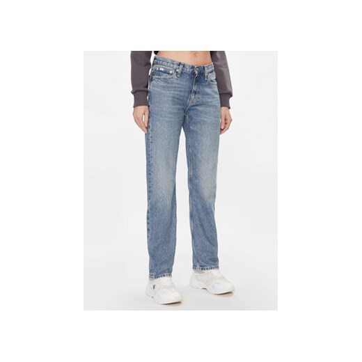 Calvin Klein Jeans Jeansy Low Rise Straight J20J222437 Granatowy Straight Fit ze sklepu MODIVO w kategorii Jeansy damskie - zdjęcie 168565977