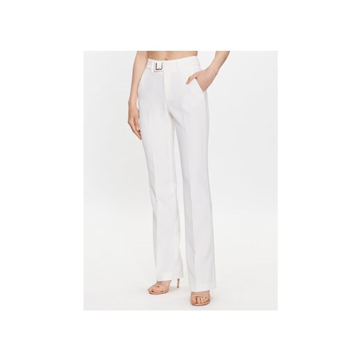 Liu Jo Spodnie materiałowe WA3434 T7896 Biały Regular Fit ze sklepu MODIVO w kategorii Spodnie damskie - zdjęcie 168576005