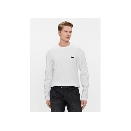 Calvin Klein Longsleeve K10K111847 Biały Regular Fit ze sklepu MODIVO w kategorii T-shirty męskie - zdjęcie 168577945