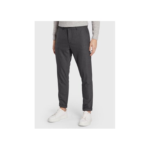Casual Friday Spodnie materiałowe Portman 2.0 20504515 Szary Slim Fit ze sklepu MODIVO w kategorii Spodnie męskie - zdjęcie 168579246