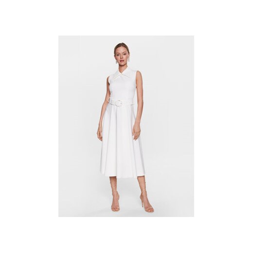 Nissa Sukienka codzienna RZ13909 Biały Regular Fit ze sklepu MODIVO w kategorii Sukienki - zdjęcie 168580776