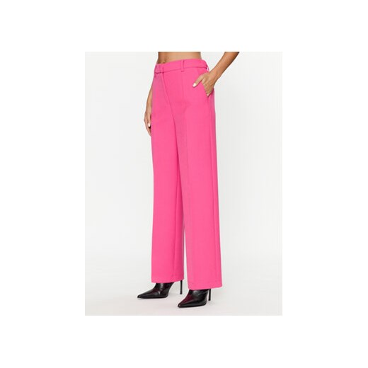 YAS Spodnie materiałowe 26030711 Różowy Regular Fit ze sklepu MODIVO w kategorii Spodnie damskie - zdjęcie 168582527