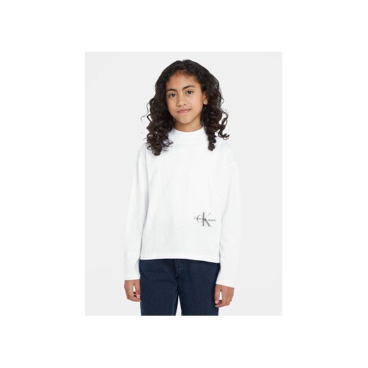 Calvin Klein Jeans Bluzka IG0IG02192 Biały Regular Fit ze sklepu MODIVO w kategorii Bluzki dziewczęce - zdjęcie 168588219