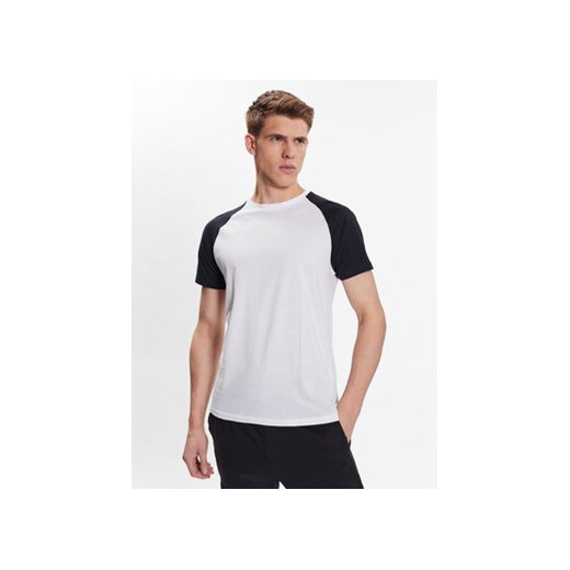 Brave Soul T-Shirt MTS-149BAPTISTK Biały Regular Fit ze sklepu MODIVO w kategorii T-shirty męskie - zdjęcie 168597269