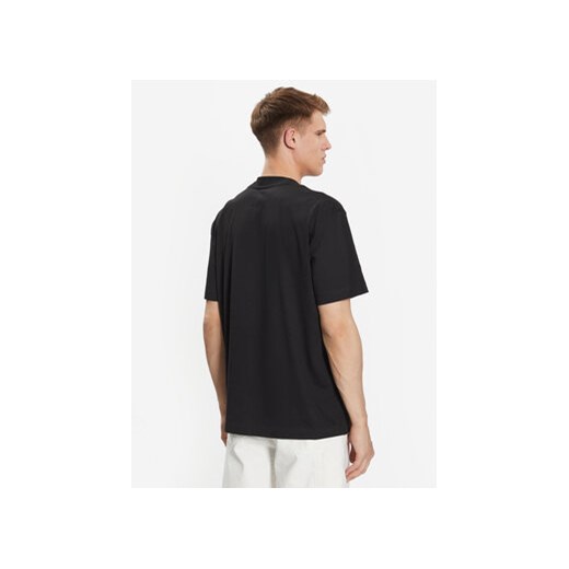 Calvin Klein Jeans T-Shirt J30J323759 Czarny Regular Fit ze sklepu MODIVO w kategorii T-shirty męskie - zdjęcie 168601719