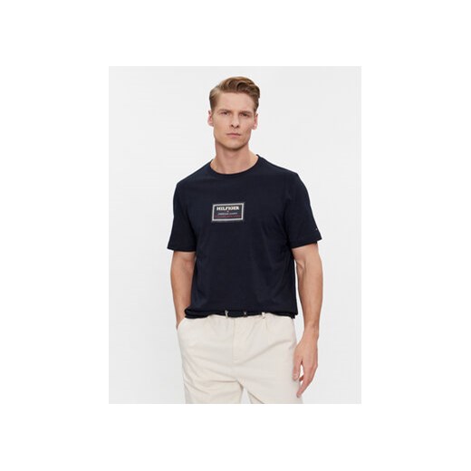 Tommy Hilfiger T-Shirt Label Hd Print Tee MW0MW34391 Granatowy Regular Fit ze sklepu MODIVO w kategorii T-shirty męskie - zdjęcie 168608936