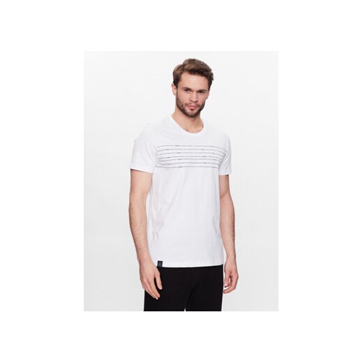 Volcano T-Shirt Jack M02132-S23 Biały Regular Fit ze sklepu MODIVO w kategorii T-shirty męskie - zdjęcie 168609025
