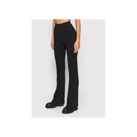 Noisy May Spodnie materiałowe Pasa 27015320 Czarny Regular Fit ze sklepu MODIVO w kategorii Spodnie damskie - zdjęcie 168609655