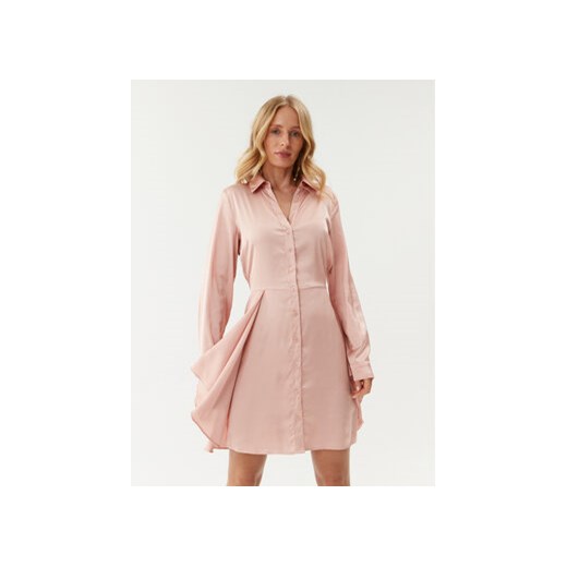 Guess Sukienka koszulowa Alya W2BK83 WF1T2 Różowy Regular Fit ze sklepu MODIVO w kategorii Sukienki - zdjęcie 168615755