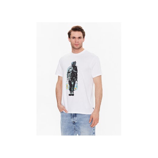 Guess T-Shirt Saceman M3GI79 K9RM3 Biały Regular Fit ze sklepu MODIVO w kategorii T-shirty męskie - zdjęcie 168618859