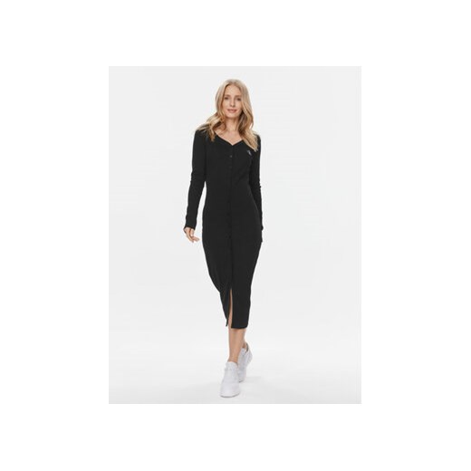 Calvin Klein Jeans Sukienka dzianinowa Label J20J222517 Czarny Slim Fit ze sklepu MODIVO w kategorii Sukienki - zdjęcie 168625735