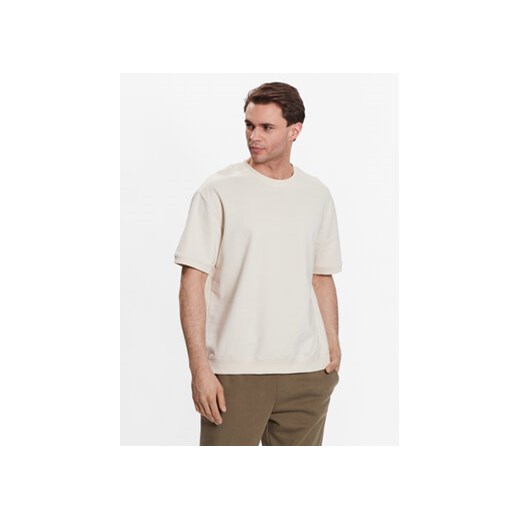 Outhorn T-Shirt TTSHM448 Écru Regular Fit ze sklepu MODIVO w kategorii T-shirty męskie - zdjęcie 168629937