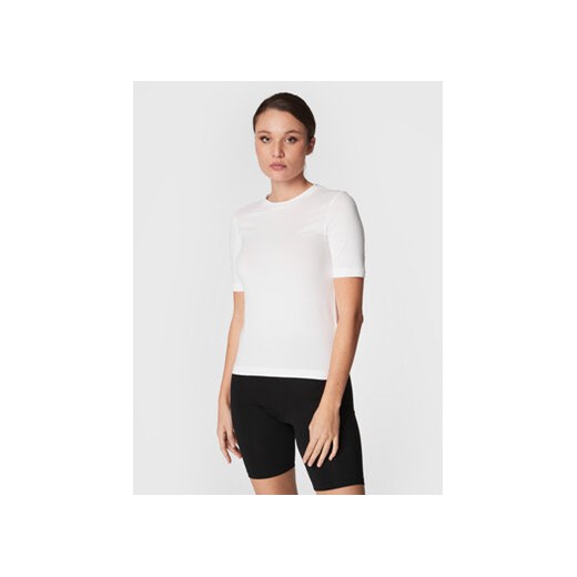 Gina Tricot T-Shirt Basic 17937 Biały Regular Fit ze sklepu MODIVO w kategorii Bluzki damskie - zdjęcie 168631818