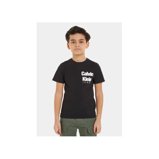 Calvin Klein Jeans T-Shirt Mini Blown Up Logo IB0IB01885 Czarny Regular Fit ze sklepu MODIVO w kategorii T-shirty chłopięce - zdjęcie 168632306