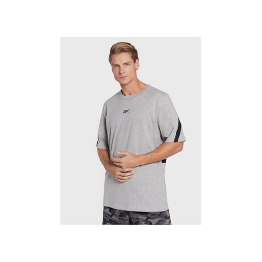 Reebok T-Shirt Brand Proud HS6845 Szary Loose Fit ze sklepu MODIVO w kategorii T-shirty męskie - zdjęcie 168632776