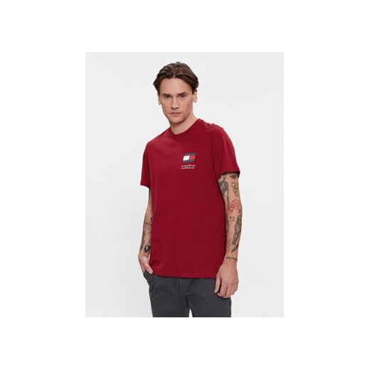 Tommy Jeans T-Shirt Essential Flag DM0DM18263 Czerwony Slim Fit ze sklepu MODIVO w kategorii T-shirty męskie - zdjęcie 168639125
