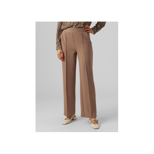 Vero Moda Spodnie materiałowe 10296830 Brązowy Relaxed Fit ze sklepu MODIVO w kategorii Spodnie damskie - zdjęcie 168639845