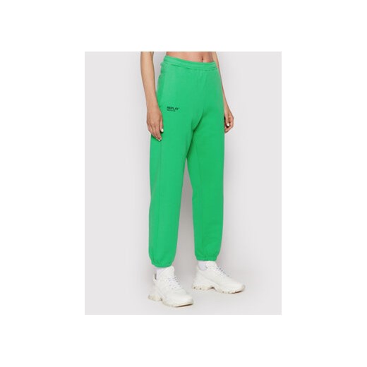 Replay Spodnie dresowe W8594 .000.23040P Zielony Regular Fit ze sklepu MODIVO w kategorii Spodnie damskie - zdjęcie 168640889