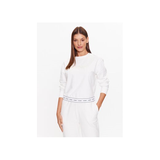 Guess Bluza O3YQ01 KBS91 Biały Regular Fit ze sklepu MODIVO w kategorii Bluzy damskie - zdjęcie 168642085