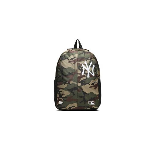 New Era Plecak New York Yankees Logo Navy Camo Backpack 60356999 Khaki ze sklepu MODIVO w kategorii Plecaki dla dzieci - zdjęcie 168643158