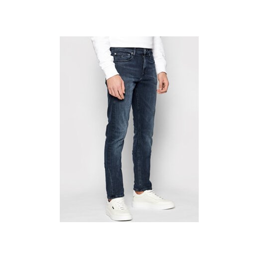 Calvin Klein Jeans Jeansy J30J317663 Granatowy Slim Fit ze sklepu MODIVO w kategorii Jeansy męskie - zdjęcie 168644776