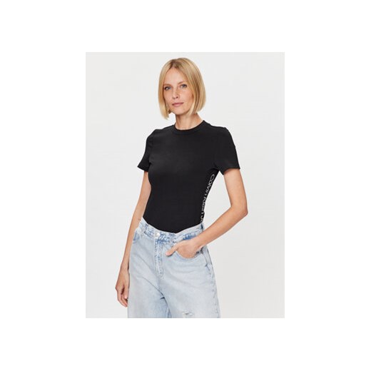 Calvin Klein Jeans T-Shirt J20J221414 Czarny Slim Fit ze sklepu MODIVO w kategorii Bluzki damskie - zdjęcie 168646235