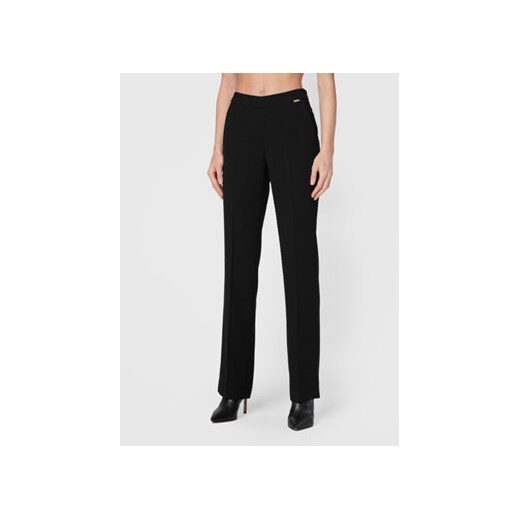 Marciano Guess Spodnie materiałowe 2YGB08 8080Z Czarny Regular Fit ze sklepu MODIVO w kategorii Spodnie damskie - zdjęcie 168646675
