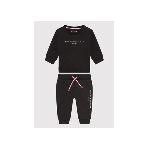 Tommy Hilfiger Dres Baby Essential KN0KN01485 Czarny Regular Fit ze sklepu MODIVO w kategorii Dresy dla niemowlaka - zdjęcie 168647709