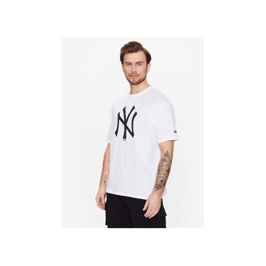 New Era T-Shirt Yankees Mlb League Essential 60332283 Bordowy Oversize ze sklepu MODIVO w kategorii T-shirty męskie - zdjęcie 168648067