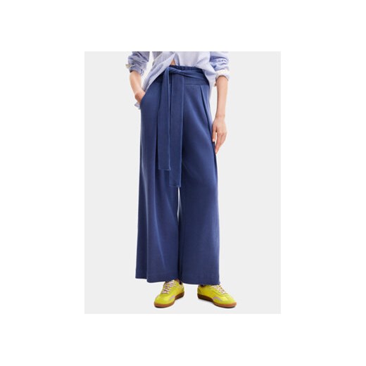 Desigual Spodnie materiałowe Tami 24SWPK02 Niebieski Regular Fit ze sklepu MODIVO w kategorii Spodnie damskie - zdjęcie 168650487