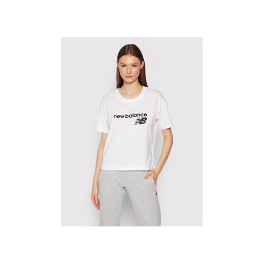 New Balance T-Shirt WT03805 Biały Relaxed Fit ze sklepu MODIVO w kategorii Bluzki damskie - zdjęcie 168660657