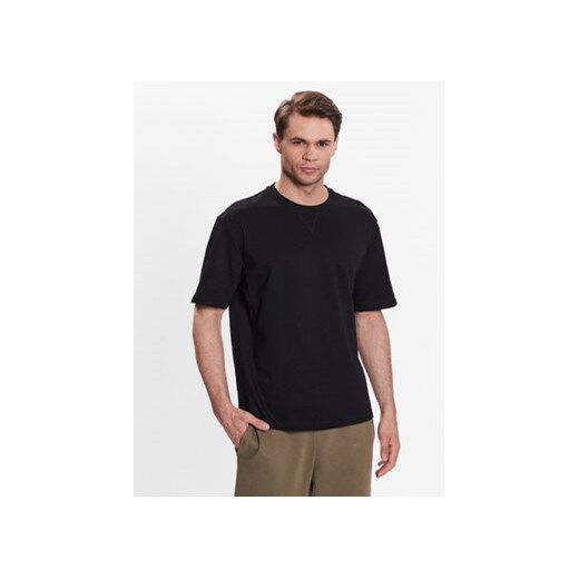 Outhorn T-Shirt TTSHM455 Czarny Regular Fit ze sklepu MODIVO w kategorii T-shirty męskie - zdjęcie 168669237