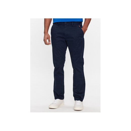 Tommy Jeans Chinosy Austin DM0DM18339 Granatowy Slim Fit ze sklepu MODIVO w kategorii Spodnie męskie - zdjęcie 168672176