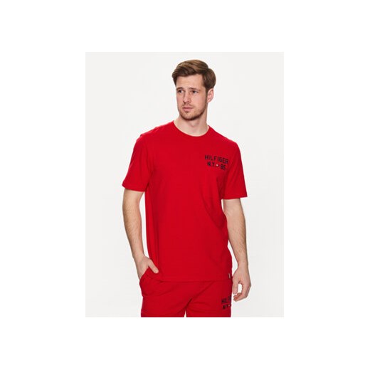 Tommy Hilfiger T-Shirt Graphic MW0MW30444 Czerwony Regular Fit ze sklepu MODIVO w kategorii T-shirty męskie - zdjęcie 168680565