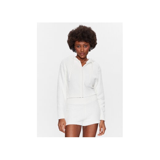 Ugg Bluza Hana 1136871 Biały Regular Fit ze sklepu MODIVO w kategorii Bluzy damskie - zdjęcie 168684737