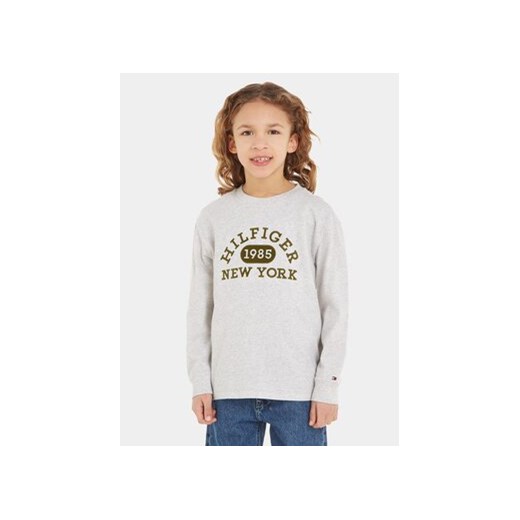 Tommy Hilfiger Bluzka KB0KB08549 S Szary Regular Fit ze sklepu MODIVO w kategorii T-shirty chłopięce - zdjęcie 168692718