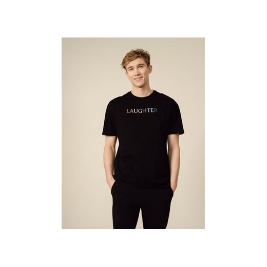 Outhorn T-Shirt OTHSS23TTSHM454 Czarny Regular Fit ze sklepu MODIVO w kategorii T-shirty męskie - zdjęcie 168693829
