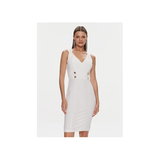 Rinascimento Sukienka koktajlowa CFC0019370002 Biały Regular Fit ze sklepu MODIVO w kategorii Sukienki - zdjęcie 168696336