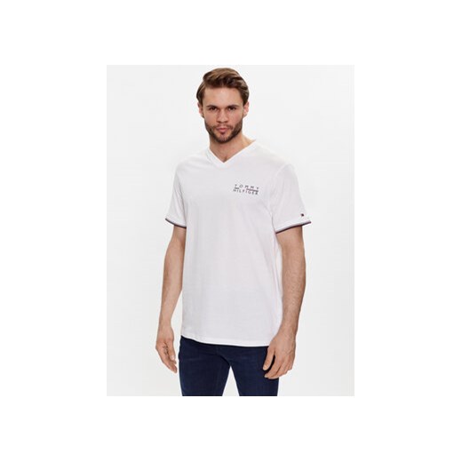 Tommy Hilfiger T-Shirt UM0UM02808 Biały Regular Fit ze sklepu MODIVO w kategorii T-shirty męskie - zdjęcie 168698669