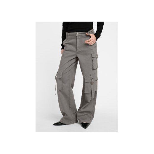 Gestuz Spodnie materiałowe Mirza 10908720 Szary Relaxed Fit ze sklepu MODIVO w kategorii Spodnie damskie - zdjęcie 168698698