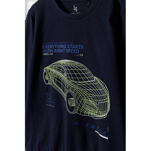 Granatowa bluzka chłopięca bawełniania z nadrukiem auta Lincoln & Sharks By 5.10.15. 146 okazja 5.10.15