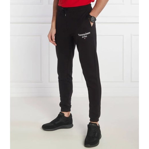 Tommy Jeans Spodnie dresowe | Regular Fit ze sklepu Gomez Fashion Store w kategorii Spodnie męskie - zdjęcie 168755875