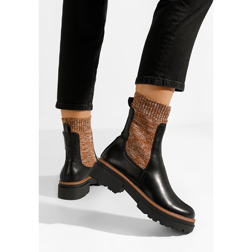 Czarne botki płaskie z elastyczną cholewką Sabrea ze sklepu Zapatos w kategorii Workery damskie - zdjęcie 168761968