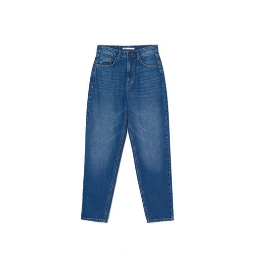 Cropp - Klasyczne jeansy mom - niebieski ze sklepu Cropp w kategorii Jeansy damskie - zdjęcie 168772108