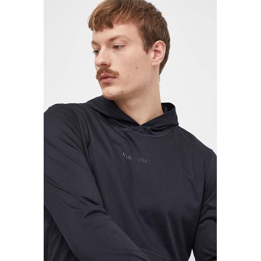 Calvin Klein Performance bluza męska kolor czarny z kapturem z nadrukiem ze sklepu ANSWEAR.com w kategorii Bluzy męskie - zdjęcie 168789846