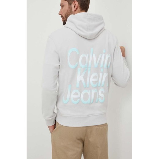 Calvin Klein Jeans bluza bawełniana męska kolor szary z kapturem z nadrukiem ze sklepu ANSWEAR.com w kategorii Bluzy męskie - zdjęcie 168812898